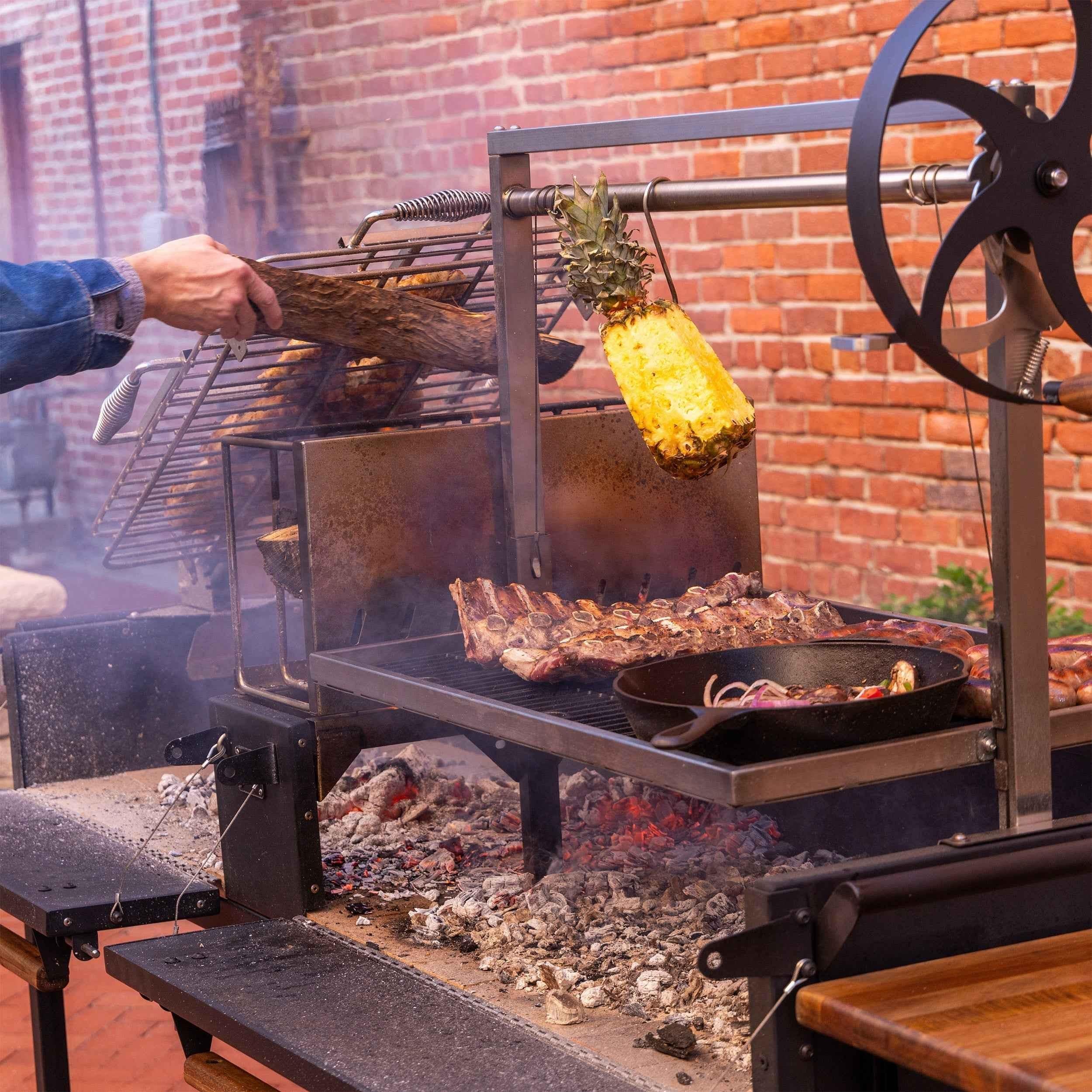 Backyard Discovery Argentine/Santa Maria Grill XL.