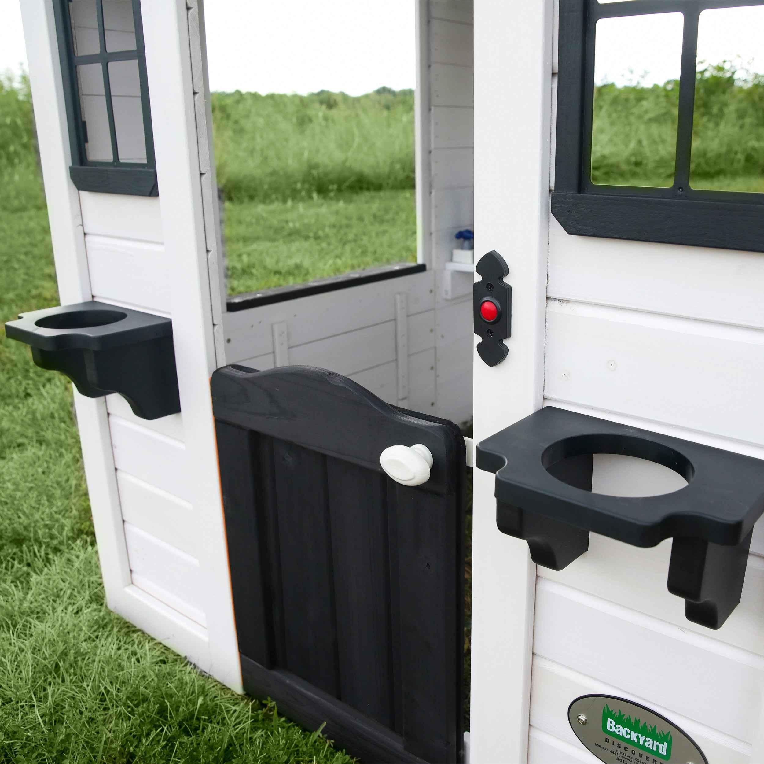 Backyard Discovery Sweetwater Playhouse - White.